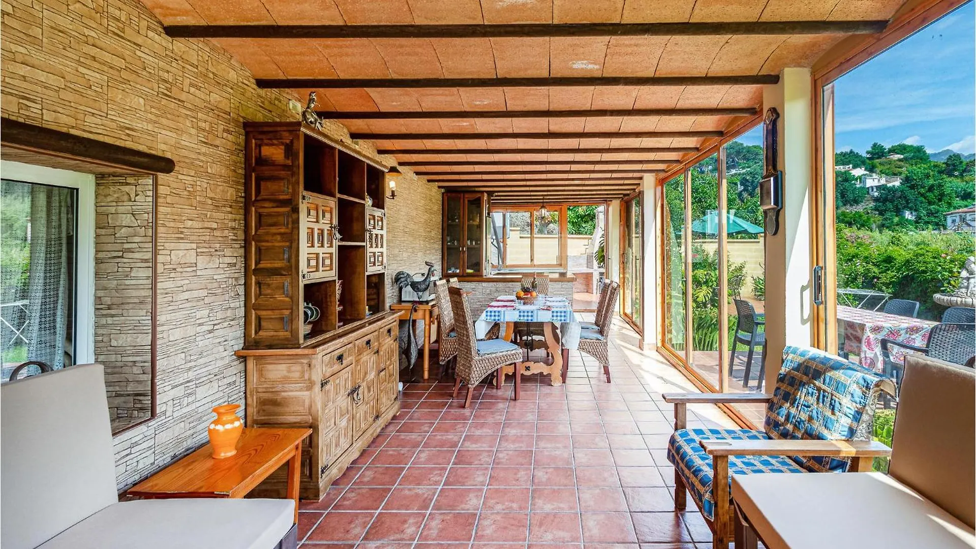 בית נופש 3 Bedroom Awesome Home In נרחה